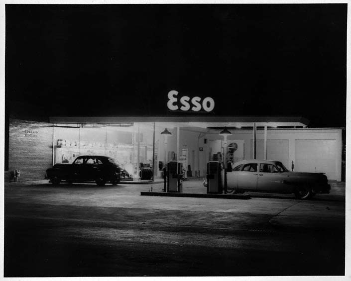 Horatio Thompson's gas stations