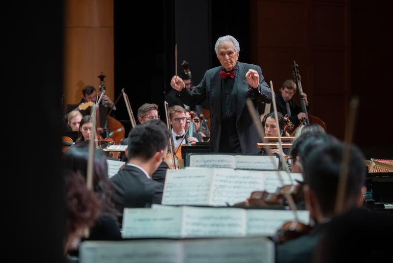 Bill Conti contucts the LSU Symphony Orchestra